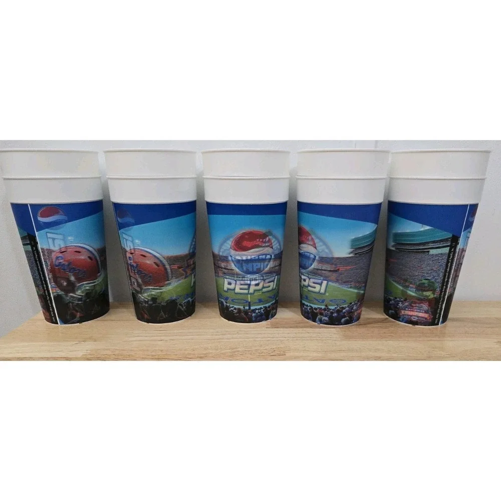 Lot of 10 Vntg Florida Gators Pepsi Holographic Stadium Cups 2006 National Champ